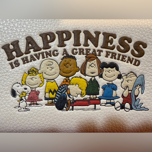 COACH PHONE WALLET CHARIE BROWN SNOOPY NEW WRISTLET - Picture 1 of 7